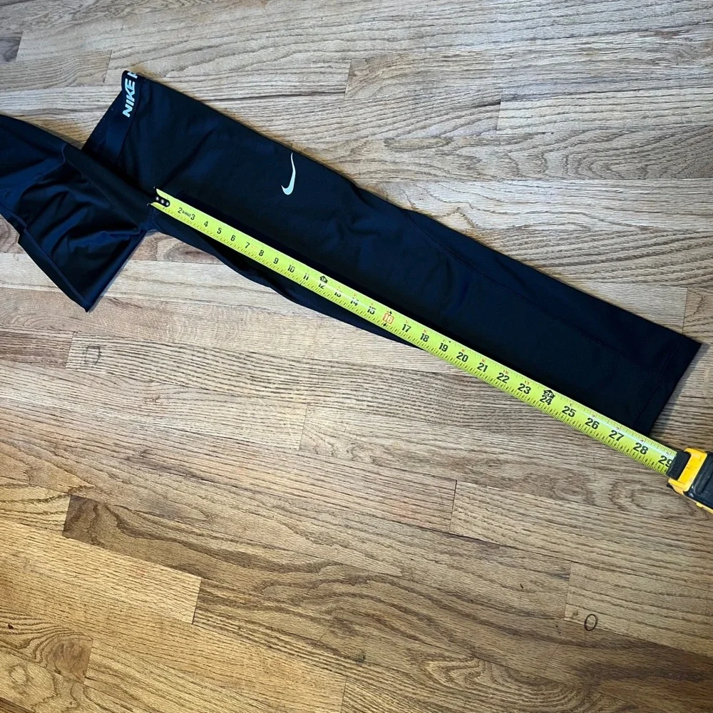 Nike Pro Dri-FIT Womens Black Training Leggings Mesh Panel Size M